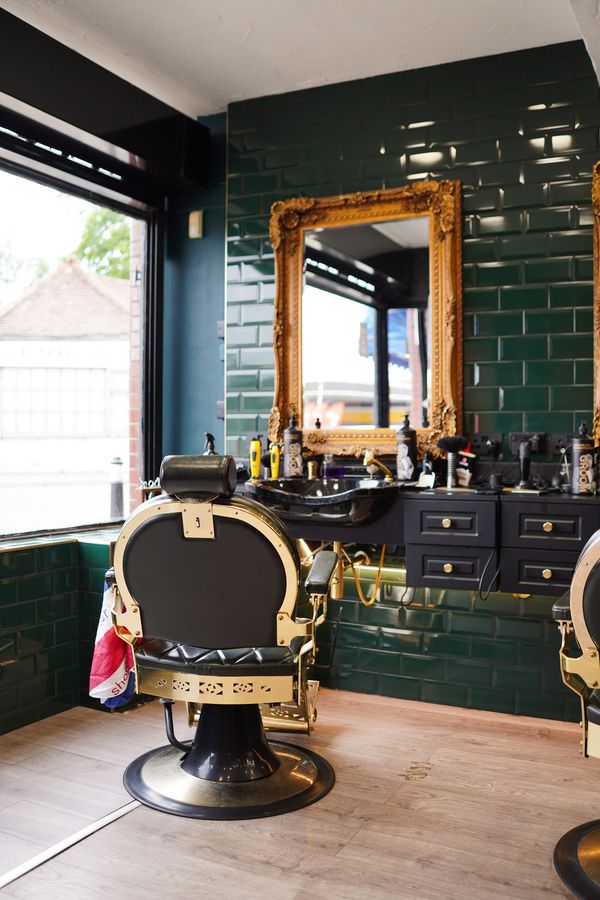 Groom Barbers — Lingfield — photograph 16 by Andrew Recchia