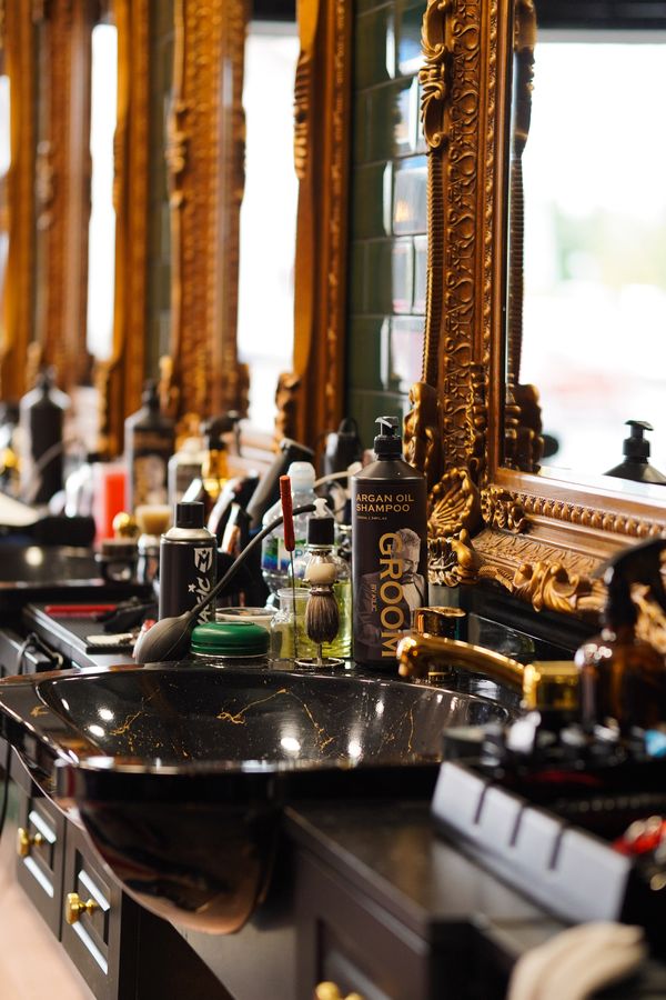 Groom Barbers — Lingfield — photograph 17 by Andrew Recchia